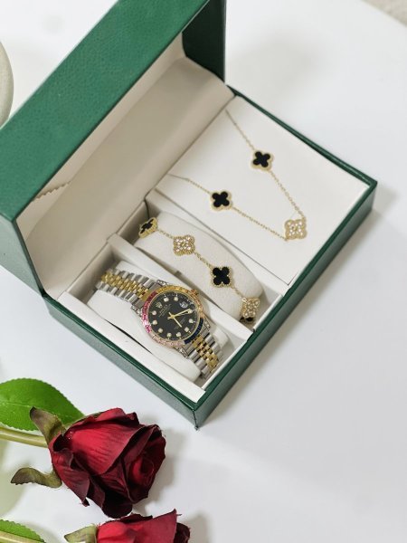 طقم نسائي (ساعة رولكس ستاتي + اسوارة + سنسال )